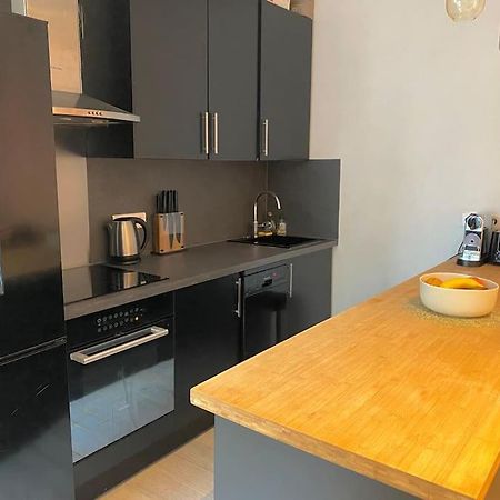 Superbe Appartement Batignolles Parigi Esterno foto